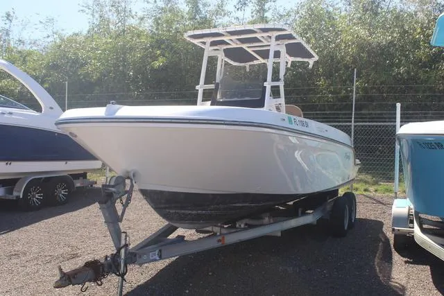 Slide: The Image of Bayliner T22CC 2021 - 1