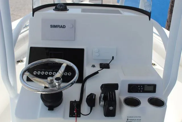 Slide: The Image of Sea Pro 219 Center Console 2018 - 23