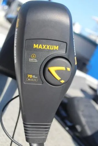 Slide: The Image of Trolling motor control on 2021 Tracker Pro Team 175 TXW Tournament Edition boat. - 15