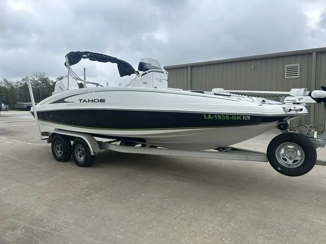 Slide: The Image of Tahoe 2150 CC 2019 - 2