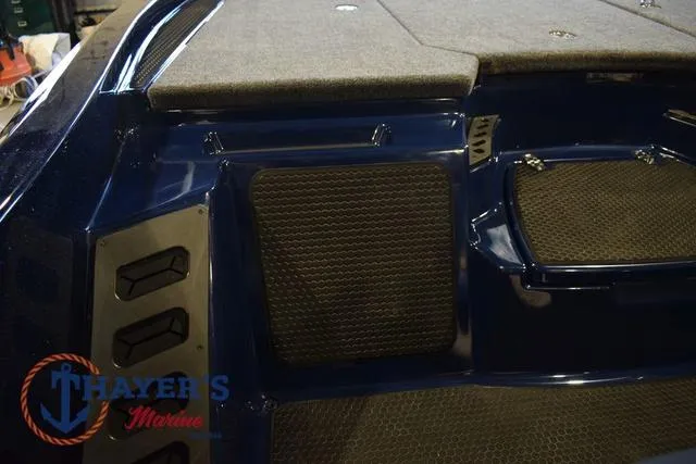 Slide: The Image of Ikon Boats VLX21 2025 - 20