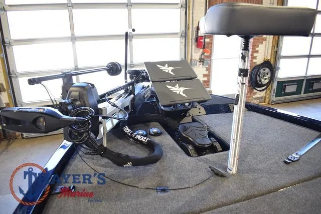 Slide: The Image of Ikon Boats VLX21 2025 - 27