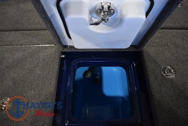 Slide: The Image of Ikon Boats VLX21 2025 - 31