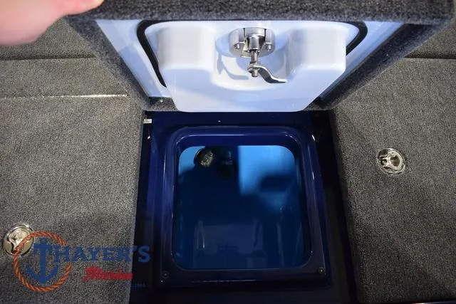 Slide: The Image of Ikon Boats VLX21 2025 - 37