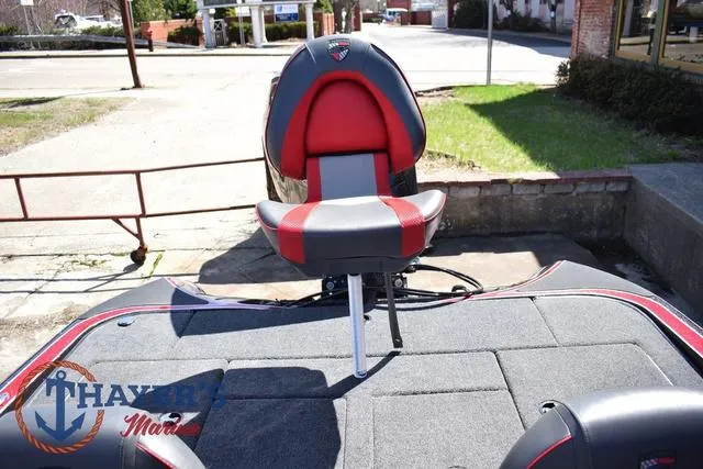 Slide: The Image of Triton 18 TrX 2025 - 14