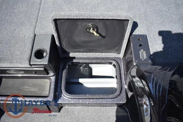 Slide: The Image of Triton 18 TrX 2025 - 22