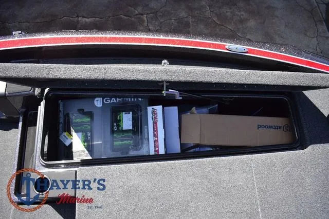 Slide: The Image of Triton 18 TrX 2025 - 24