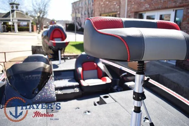 Slide: The Image of Triton 18 TrX 2025 - 27