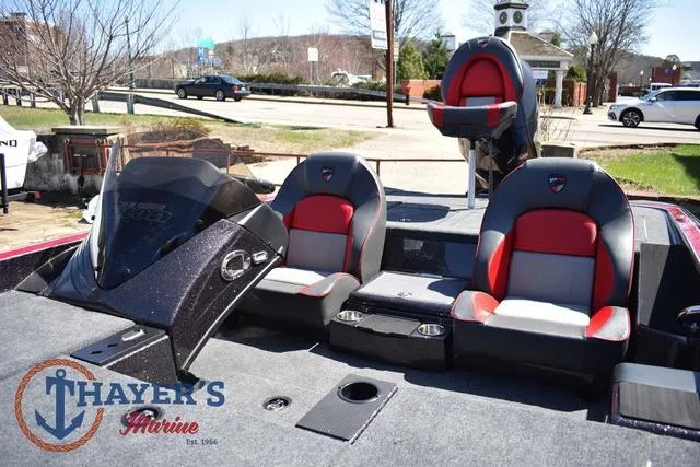 Slide: The Image of Triton 18 TrX 2025 - 28