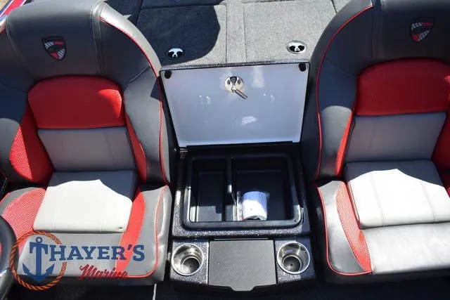 Slide: The Image of Triton 18 TrX 2025 - 29