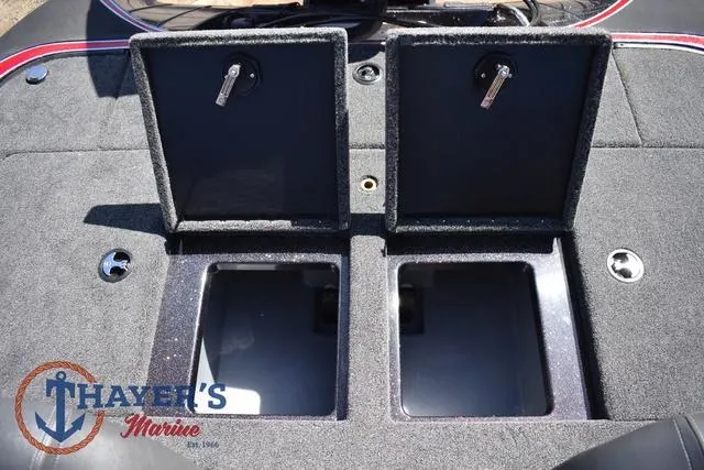 Slide: The Image of Triton 18 TrX 2025 - 31