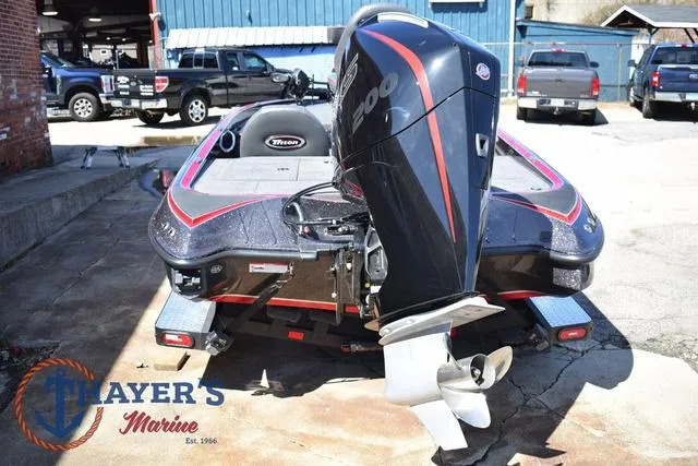 Slide: The Image of Triton 18 TrX 2025 - 4