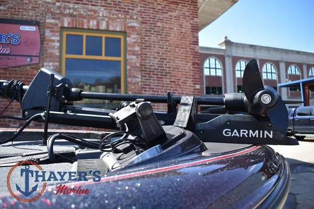 Slide: The Image of Triton 18 TrX 2025 - 9