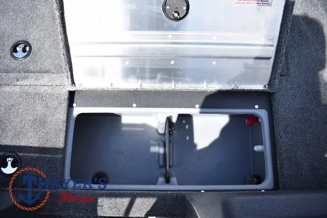 Slide: The Image of Tracker Pro Guide V-16 WT 2025 - 22