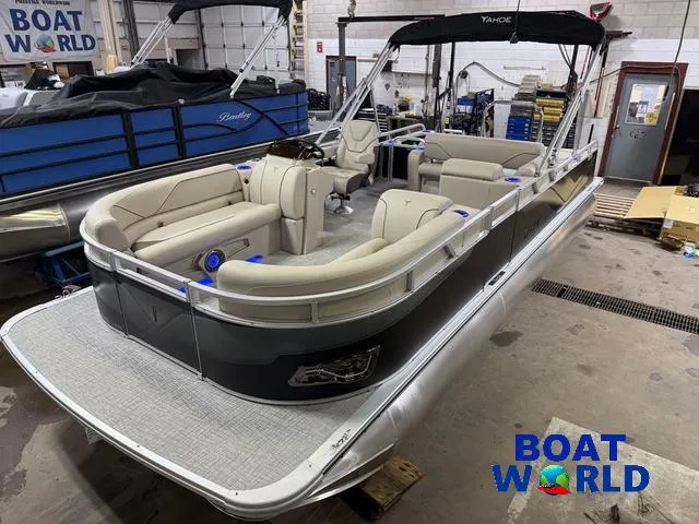 Slide: The Image of Tahoe Sport 2385 Swingback (VRB) Tritoon & Honda 4-Strok 2025 - 1