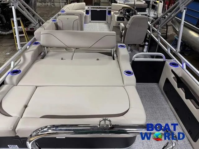 Slide: The Image of Tahoe Sport 2385 Swingback (VRB) Tritoon & Honda 4-Strok 2025 - 6