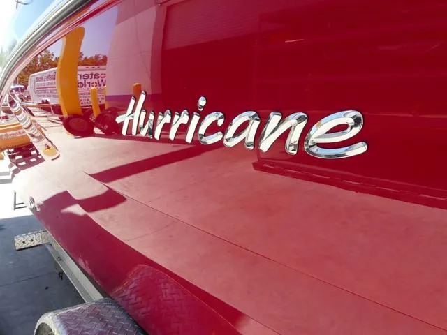 Slide: The Image of Hurricane SunDeck 235 OB 2025 - 10