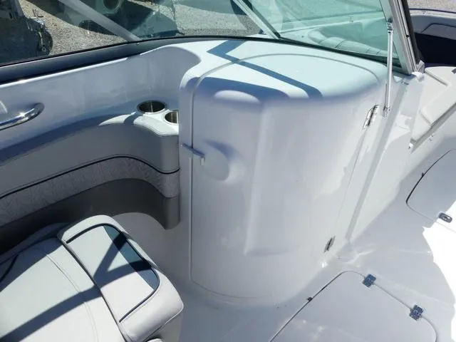 Slide: The Image of Hurricane SunDeck 2400 OB 2025 - 11