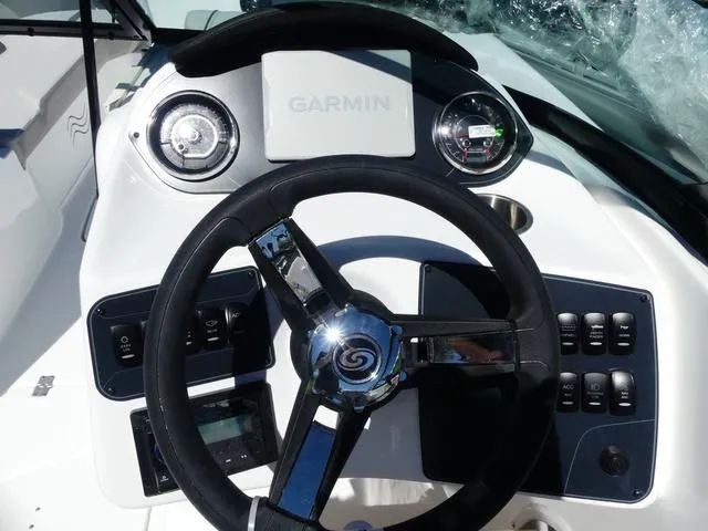 Slide: The Image of Hurricane SunDeck 2400 OB 2025 - 7