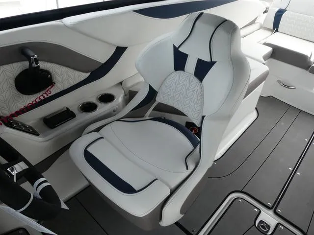 Slide: The Image of Hurricane SD2600-OB 2025 - 13