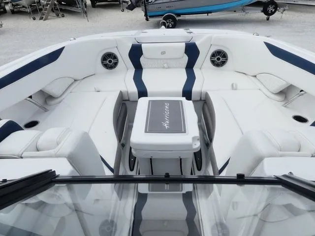 Slide: The Image of Hurricane SD2600-OB 2025 - 18