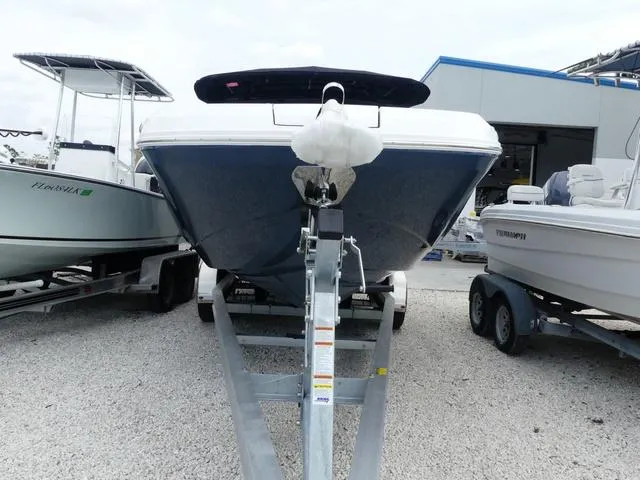 Slide: The Image of Hurricane SD2600-OB 2025 - 2