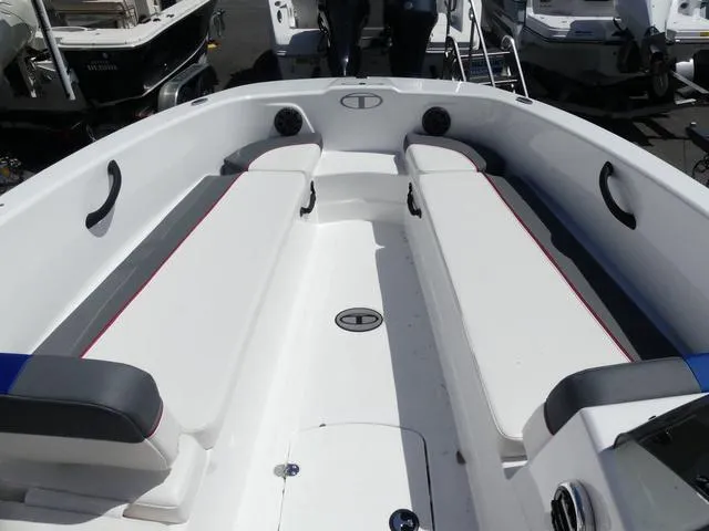 Slide: The Image of Tahoe T18 2023 - 11