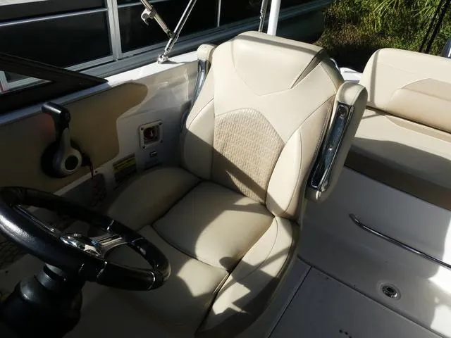 Slide: The Image of Southwind 2200 SD 2017 - 9