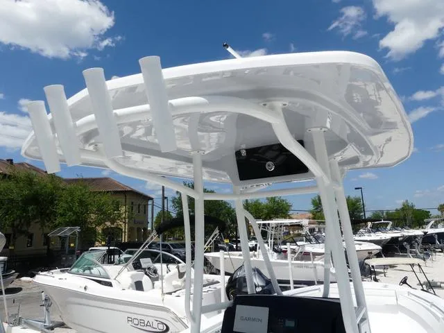 Slide: The Image of Aquasport 24AS Center Console 2025 - 15