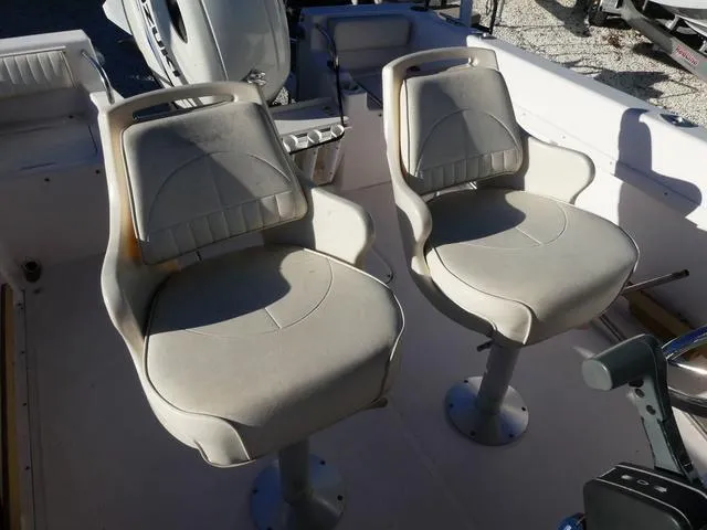 Slide: The Image of Grady-White 209CC 1998 - 11