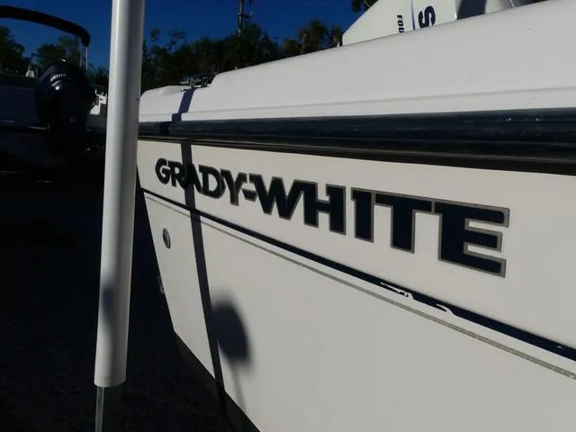 Slide: The Image of Grady-White 209CC 1998 - 4