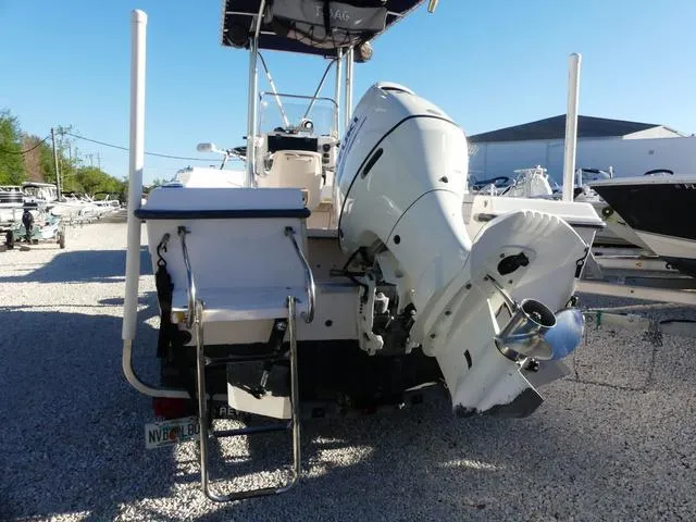 Slide: The Image of Grady-White 209CC 1998 - 6