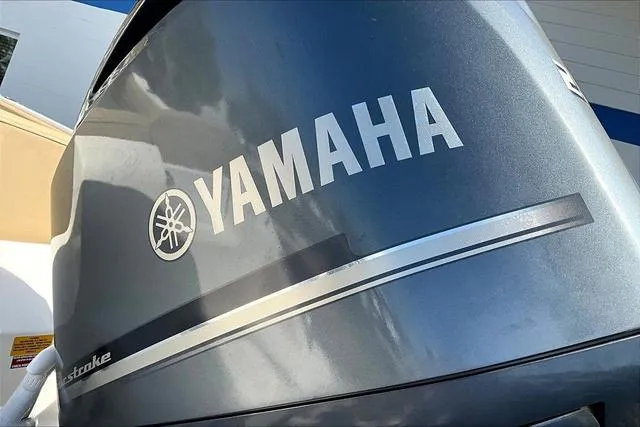 Slide: The Image of Yamaha outboard motor on 2018 Key West 239FS boat, close-up view. - 23