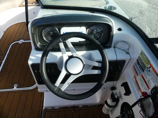 Slide: The Image of Hurricane SunDeck 187 OB 2021 - 11