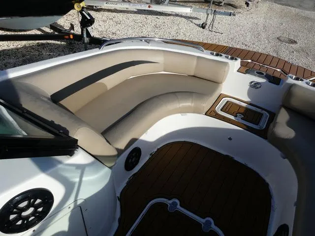 Slide: The Image of Hurricane SunDeck 187 OB 2021 - 15