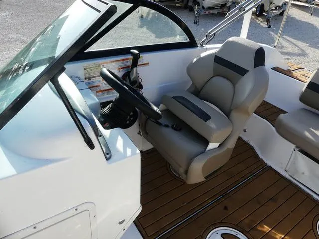 Slide: The Image of Hurricane SunDeck 187 OB 2021 - 9