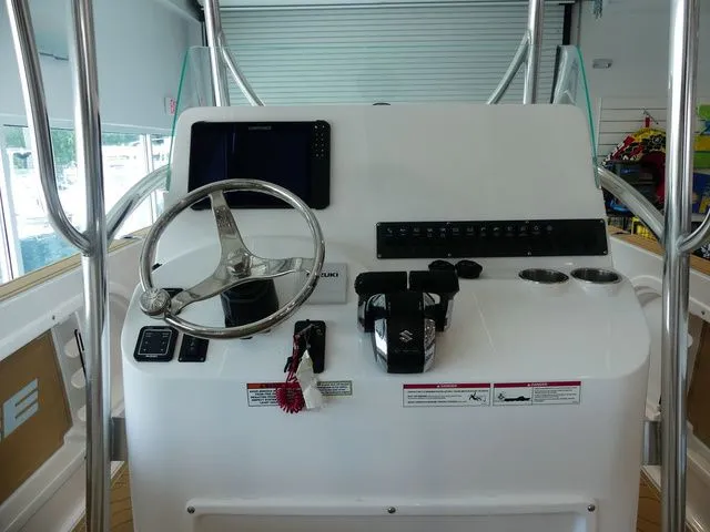 Slide: The Image of Twin Vee 240 Center Console STX 2025 - 10