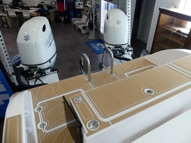 Slide: The Image of Twin Vee 240 Center Console STX 2025 - 19