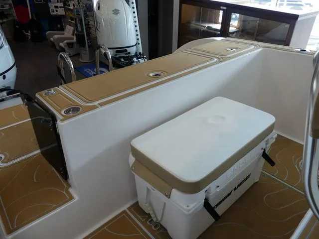 Slide: The Image of Twin Vee 240 Center Console STX 2025 - 21