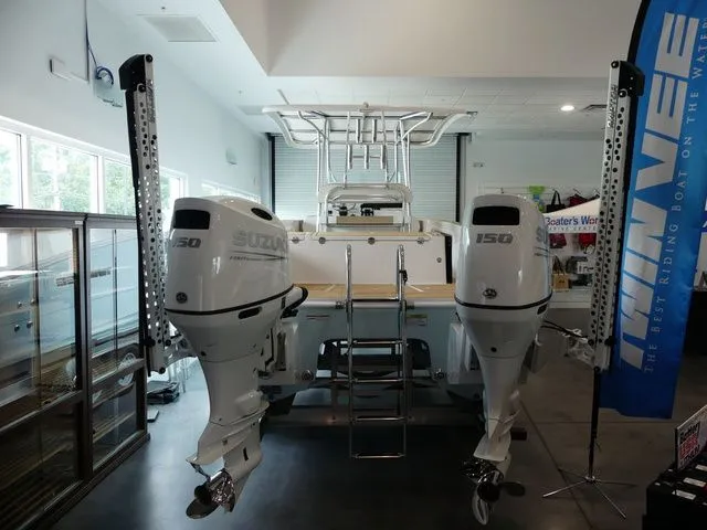 Slide: The Image of Twin Vee 240 Center Console STX 2025 - 6