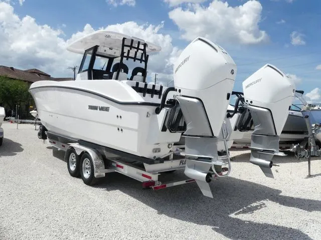 Slide: The Image of Twin Vee 280 GFX2 2025 - 5