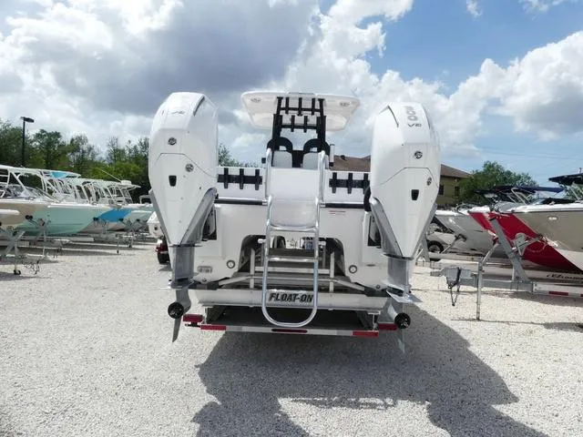 Slide: The Image of Twin Vee 280 GFX2 2025 - 6