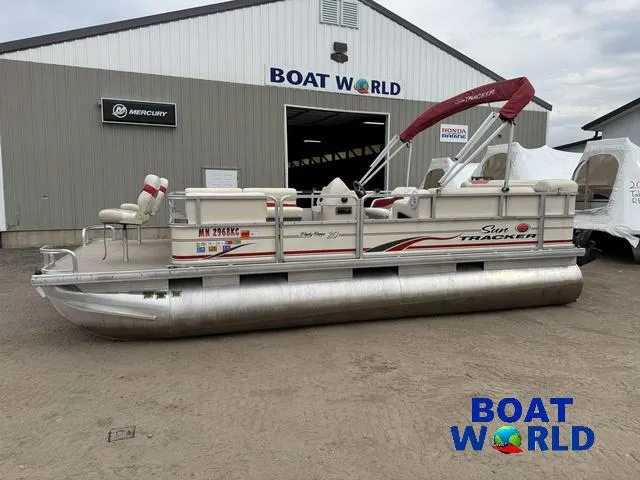 Slide: The Image of 2006 Sun Tracker Party Barge 20 Pontoon at Boat World dealership. - 37