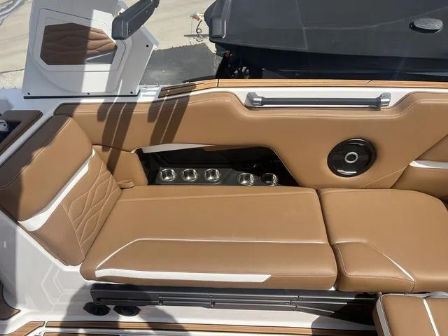 Slide: The Image of Supra SE550 2025 - 6