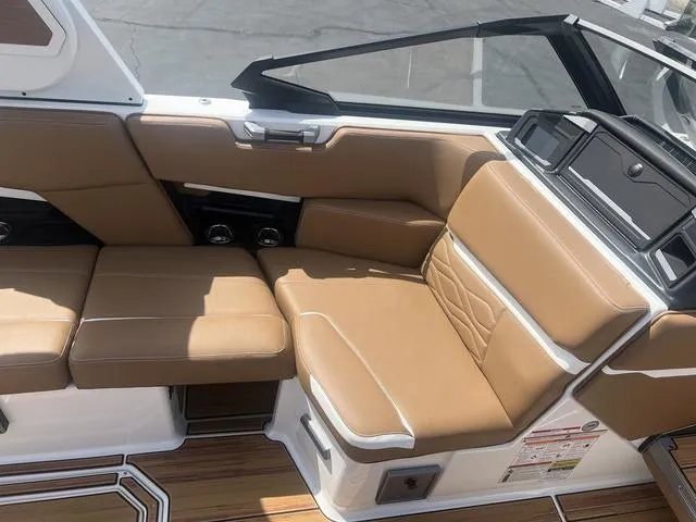 Slide: The Image of Supra SE550 2025 - 8