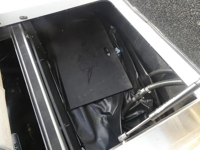 Slide: The Image of Supreme SUPREME S220 2023 - 17