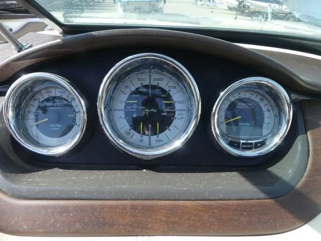 Slide: The Image of Sea Ray SLX 2012 - 6