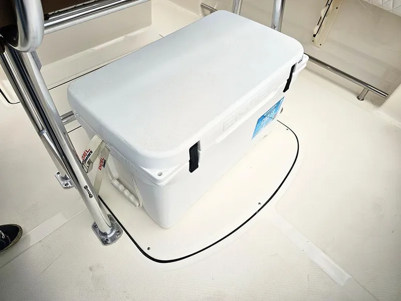 Slide: The Image of Cooler on deck of 2025 Pioneer 202 Islander boat. - 11