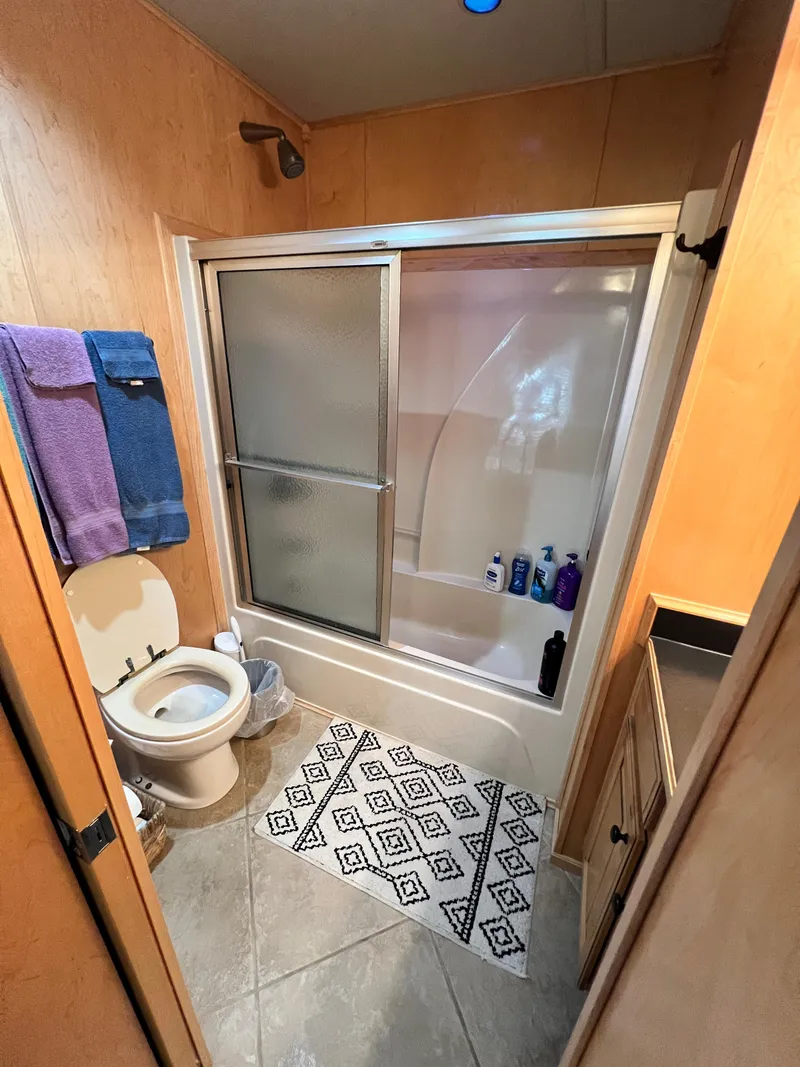 Slide: The Image of Sumerset 90x18 Houseboat 2005 - 17