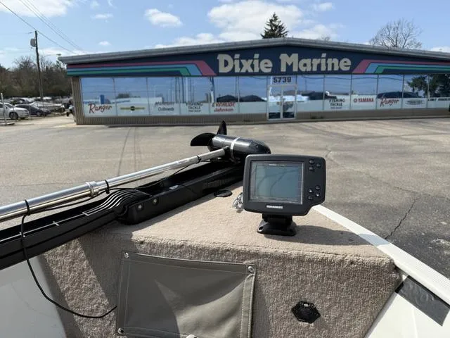 Slide: The Image of 2007 Fisher Boats Avenger 14 with fish finder at Dixie Marine dealership. - 3